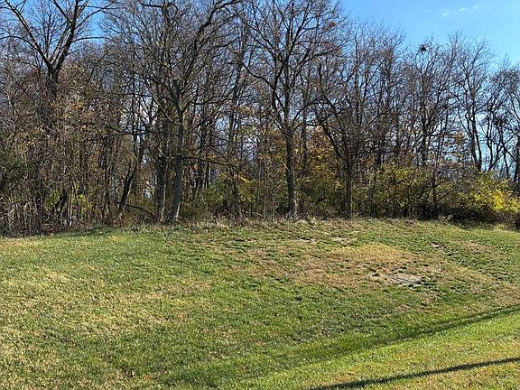 2nd image of 23543 Frederick Rd