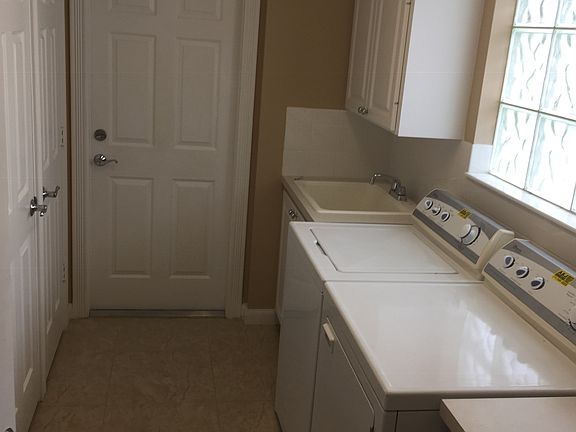 2nd image of 10780 SW Elsinore Dr