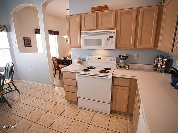 4th image of 2451 S Orchard View Dr