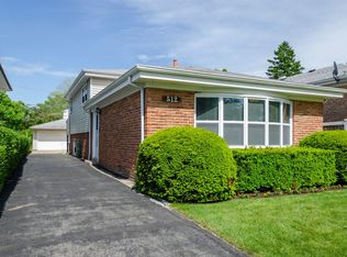 512 Skokie Blvd, Wilmette, IL