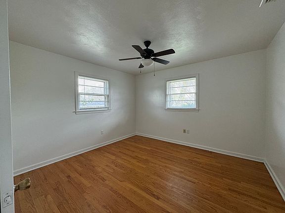 5th image of 4521 Northridge St NE #135