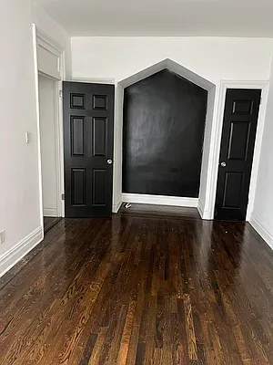 Rented by Grand Group Realty | media 3