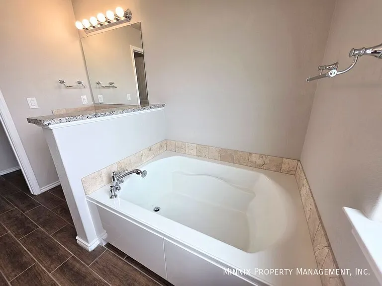 6801 Ranch Ave — Photo 10