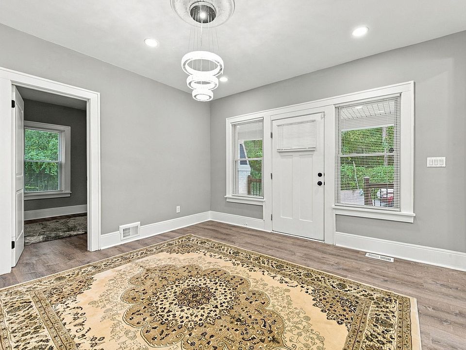 16th image of 14632 Oldham St