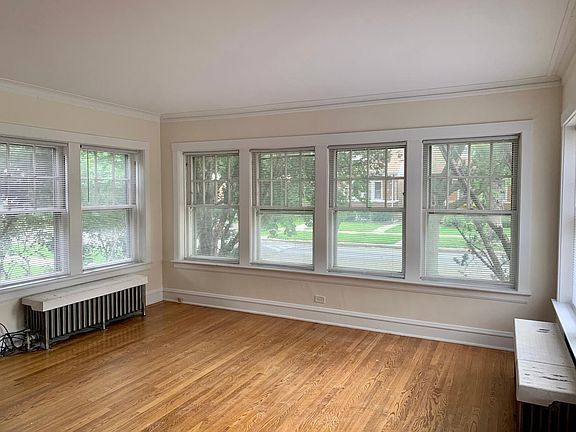 4th image of 5036 N Menard Ave #1
