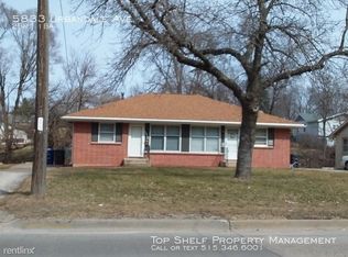 5833 Urbandale Ave, Des Moines, IA 50322