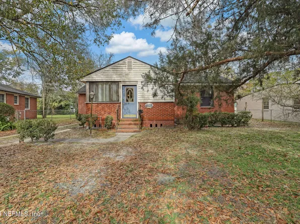 4825 SEFA Circle N, Jacksonville, FL 32210
