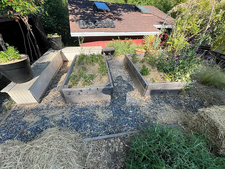 2325 S Fitch Mountain Rd — Photo 11
