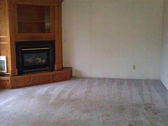 4th image of 908 Marlin Pl
