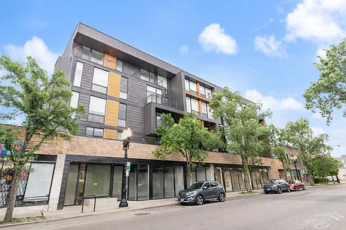 4513 N Clark St #413 Photo 1
