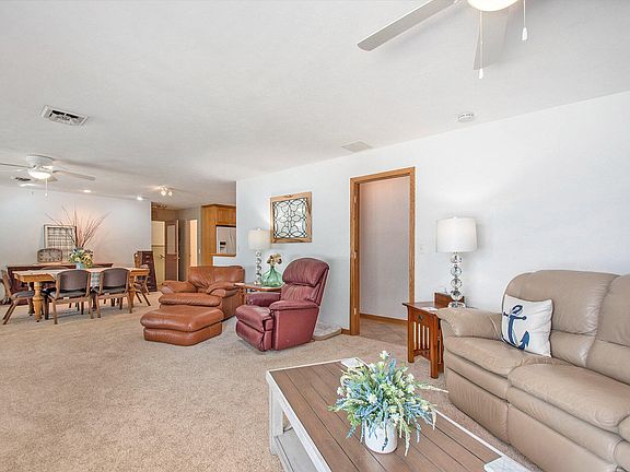 5th image of 70066 Oak Leaf Dr