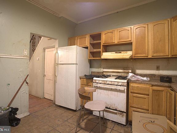 5th image of 2140 S Simpson St