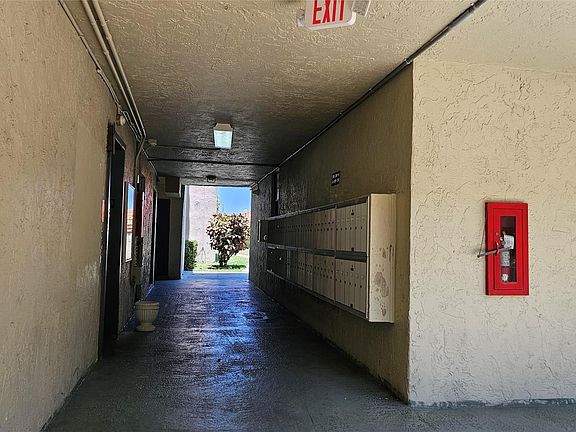 4th image of 1810 SW 81 Avenue #2302