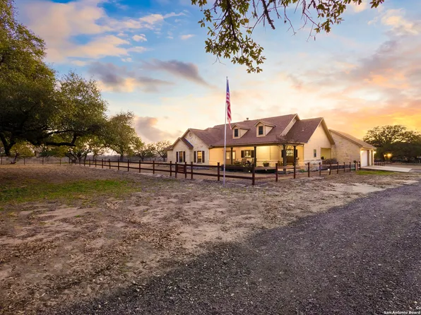 1480 BOX HOUSE RD, Lytle, TX 78052