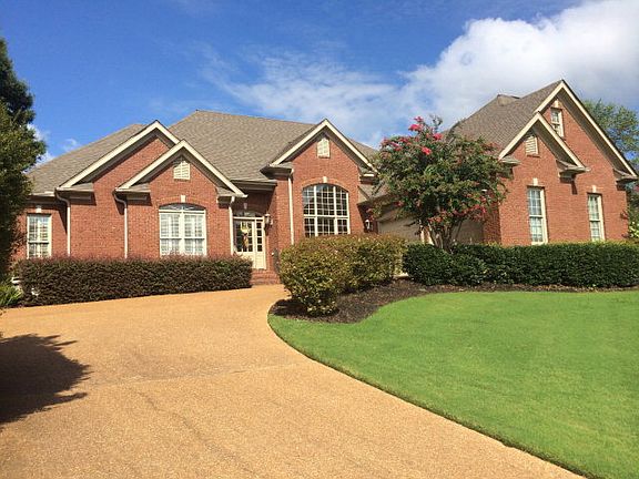 2nd image of 2031 W Wellsgate Dr