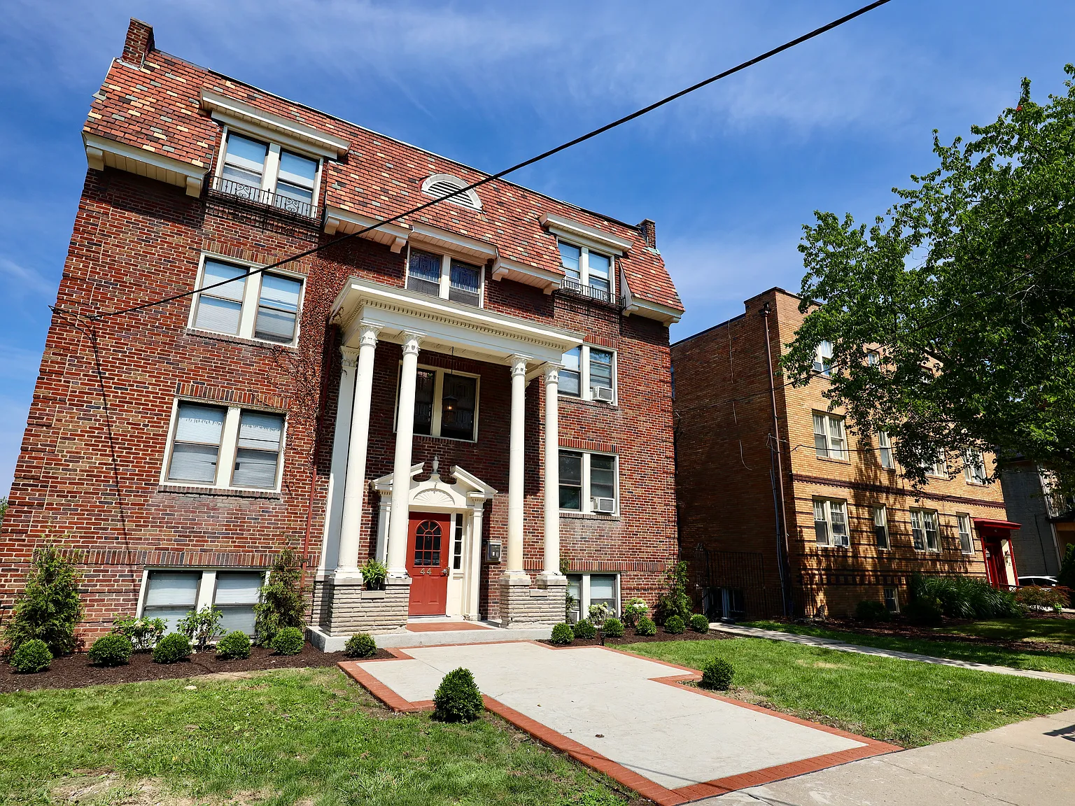 Apartments On Academy — Photo 2