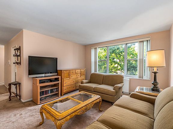 4th image of 21230 23rd Ave APT 3B