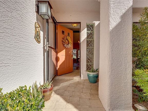 5th image of 246 Borrego Dr