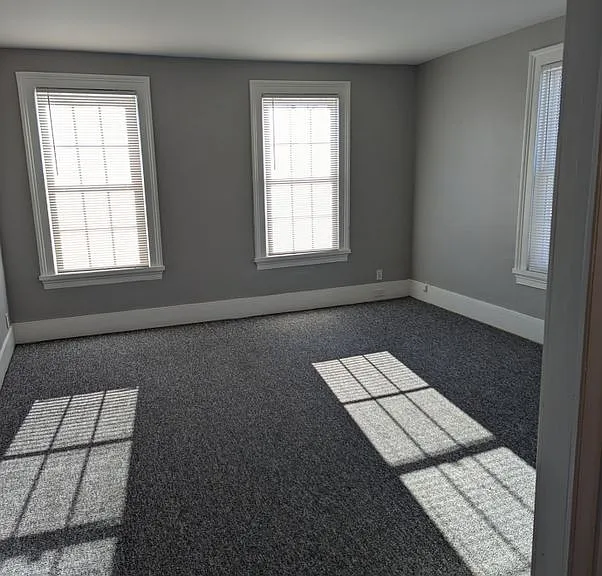 5486 Broadway St — Photo 1