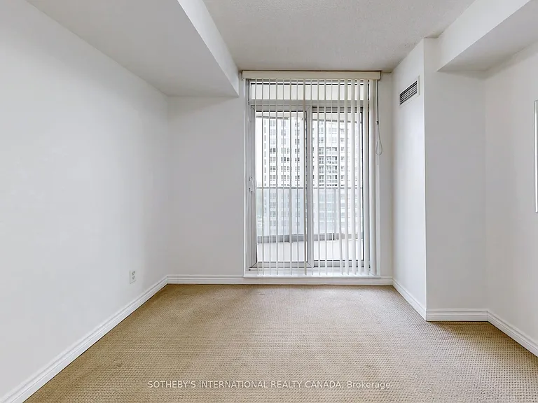 2 Rean Dr #1310 — Photo 15