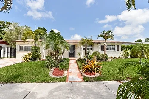 16941 SW 119th Ct Photo 1