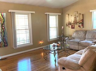 3044 Roselawn Blvd, Louisville, KY