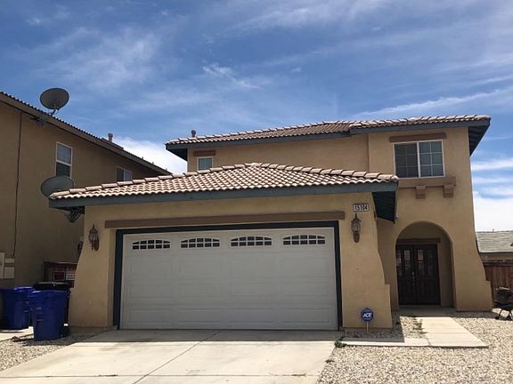 2nd image of 15104 Canyonview Ct