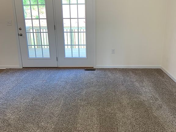 5th image of 1495 Kensington Way