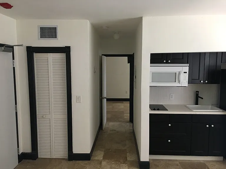 9048 Collins Ave #132 — Photo 5