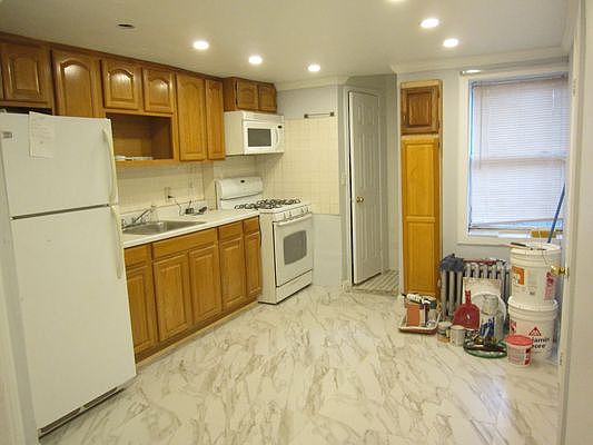 1st image of 157 Clifton Pl #A