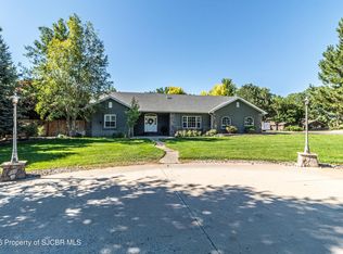 39 Road 3581, Flora Vista, NM 87415