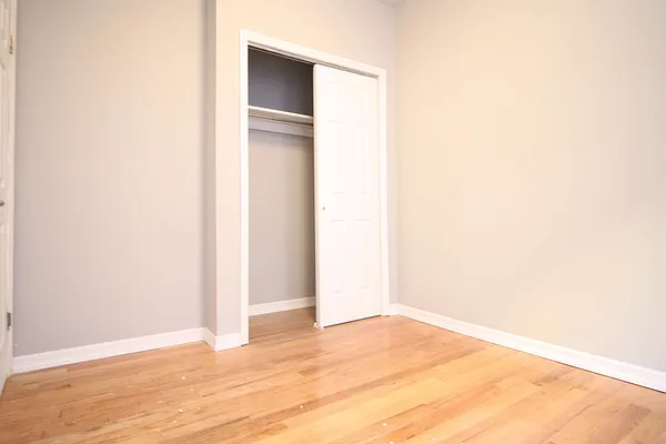 Rented by Grand & Co. | media 5