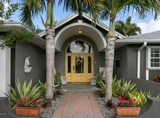 33 Fairway Dr, Cocoa Beach, FL 32931