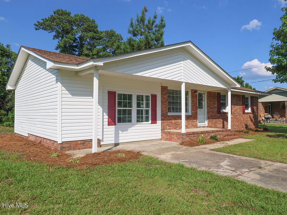 1st image of 15 Oxford Drive