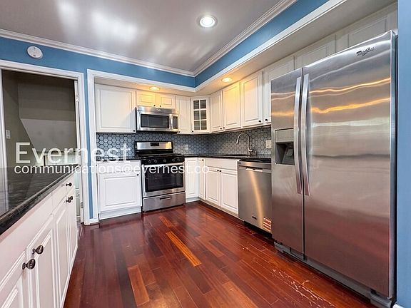 5th image of 7110 Cindy Ln