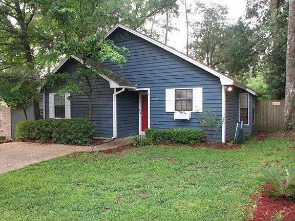 2nd image of 4066 Cottage Wood Trl