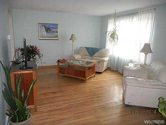 4th image of 324 Forbes Ave