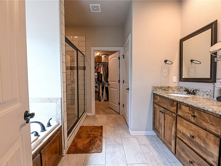 5824 W Persimmon St — Photo 13