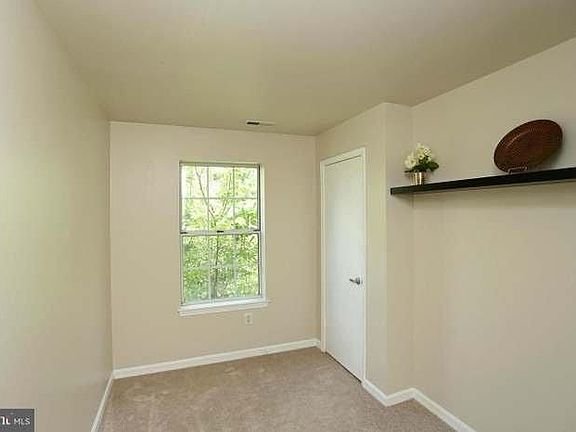 3rd image of 109 Water Fountain Way Unit 302