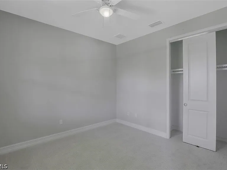 37 SE 23rd Ave — Photo 26