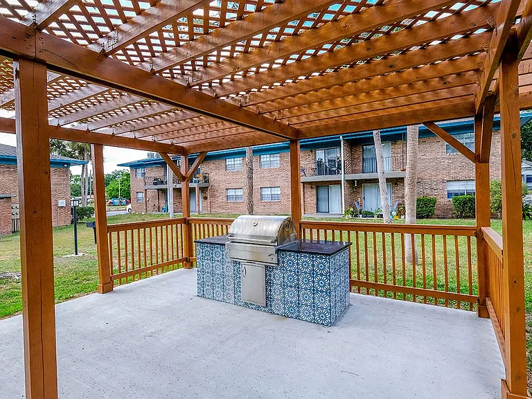 BBQ Area at Watermarc