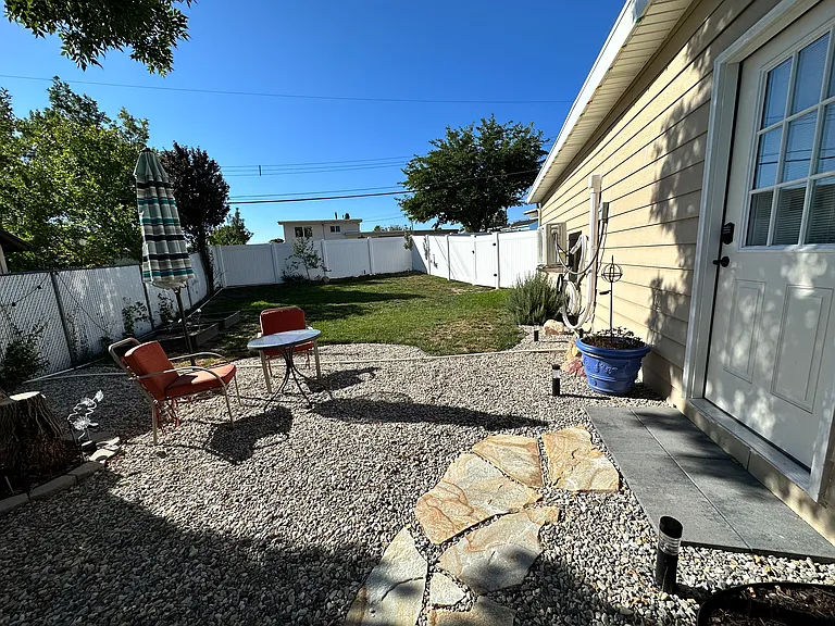 1991 W Leisure Cir #1 — Photo 4