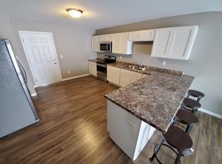 231 Legion Field Rd APT 111, Marshall, MN 56258