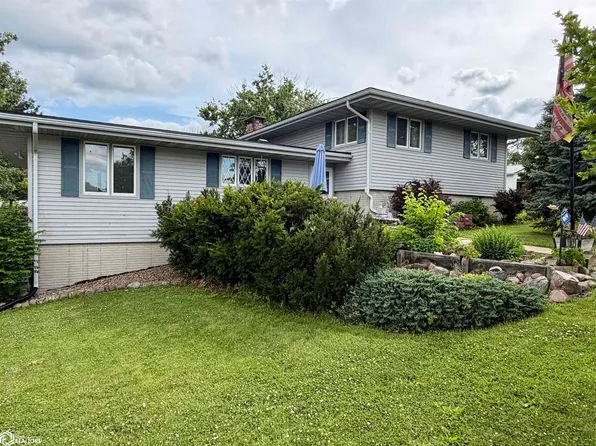 1102 Ashland Ave, Chariton, IA 50049