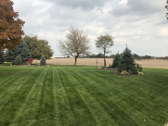 4th image of 22395 Autumn Dr
