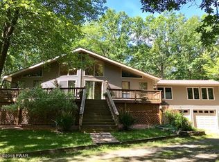 132 Southwynd Dr, Milford, PA 18337