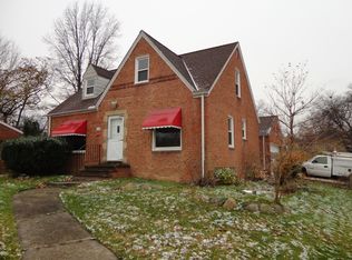 1030 S Green Rd, South Euclid, OH 44121