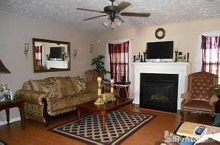 2nd image of 544 Bellgrove Dr