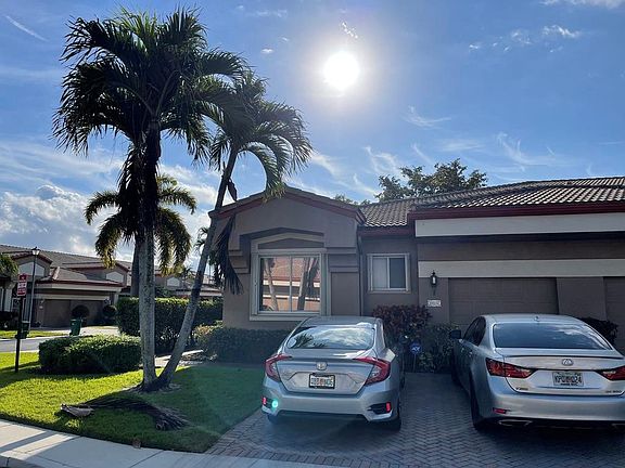 3rd image of 10237 Lombardy Drive #10237