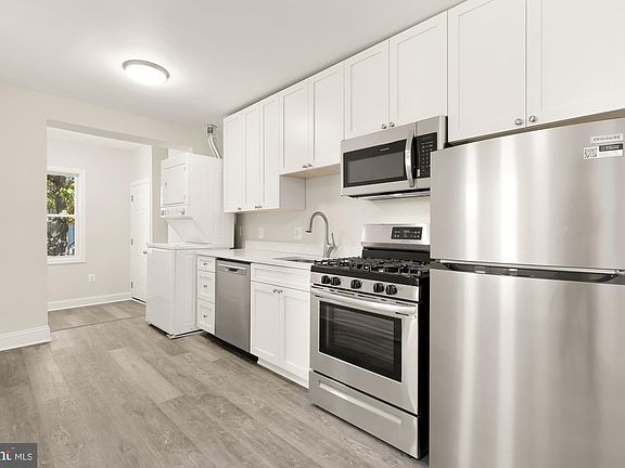 3rd image of 321 Crittenden St NW